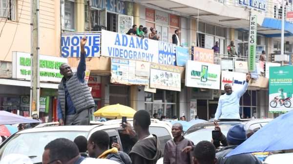 Dr. Kizza Besigye during his tour in Western Uganda